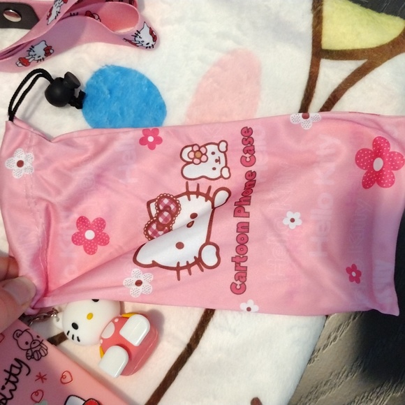🩷💝Hello Kitty Sanrio Bundle💝🩷 - Picture 10 of 17